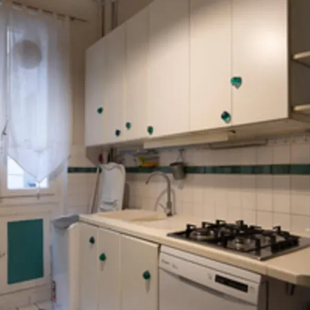 Spacious Cocoon Near Montmartre * Paris